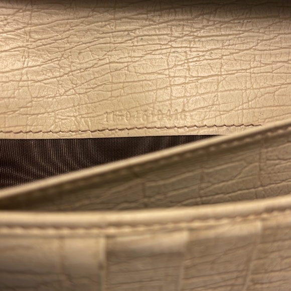 GUCCI Monogram GG Long Bifold Wallet - Picture 9 of 9